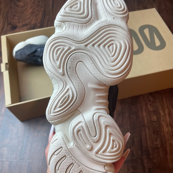 YEEZY 500 “slate” new size 6 - Picture 2 of 3